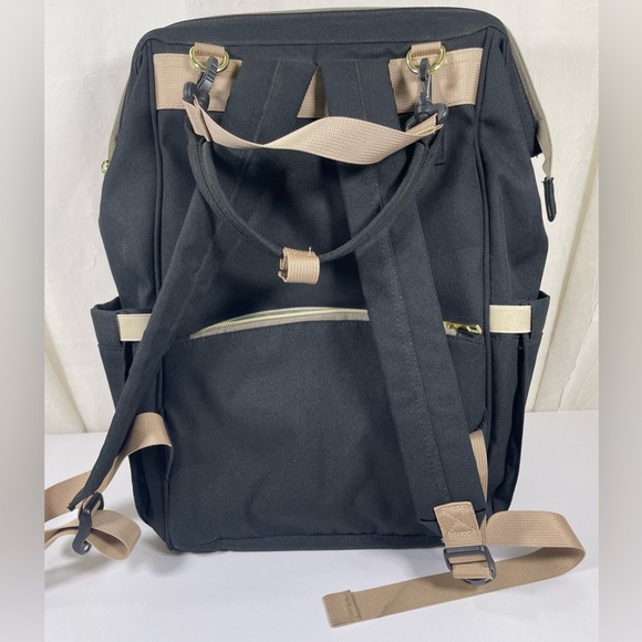 COMFY DEGREE BACKPACK DIAPER BAG - Picture 9 of 9